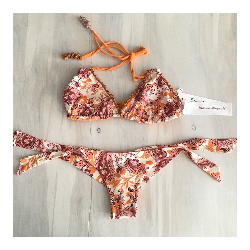 bikini-donna-sevilla