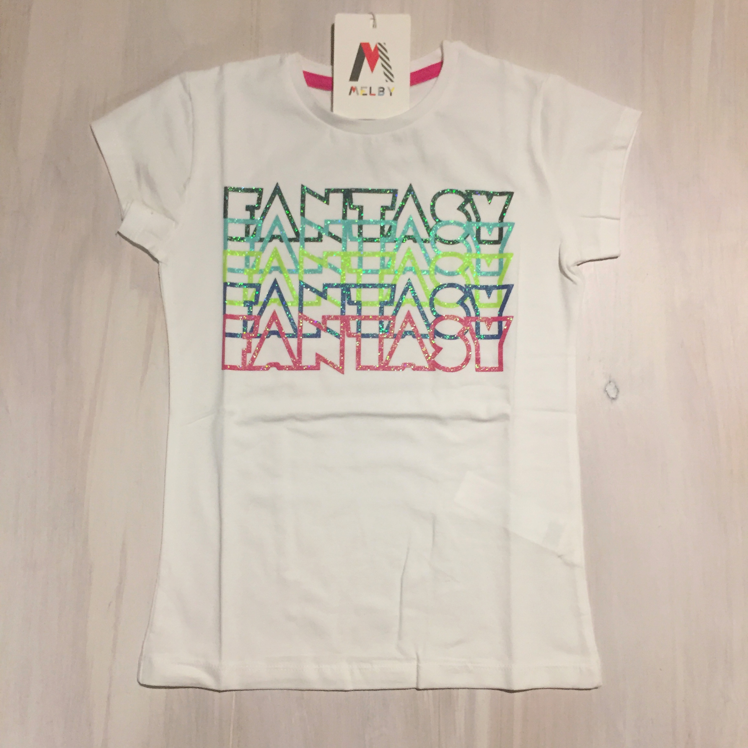 t-shirt-bimba-bianco-scritta-colori-fantasy-melby