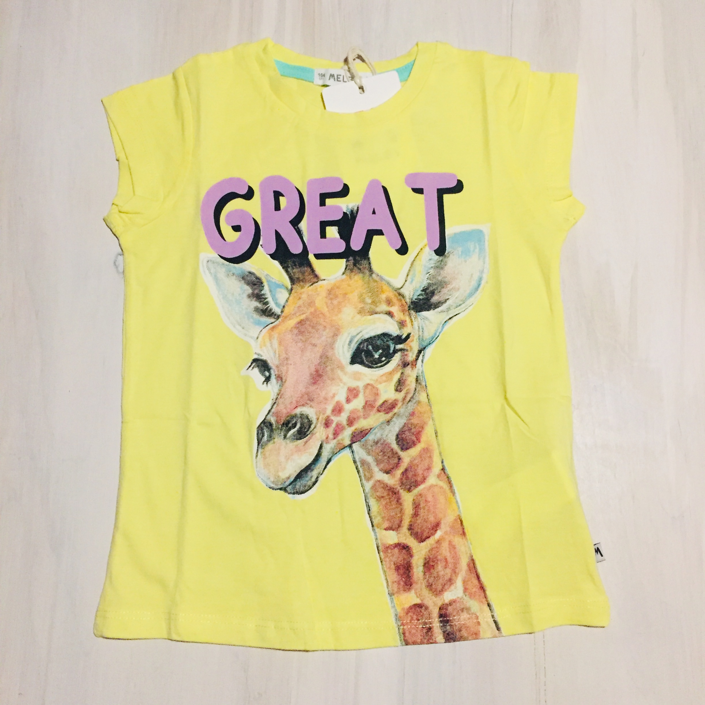 maglietta-manica-corta-giallo-pastello-giraffa-great-melby
