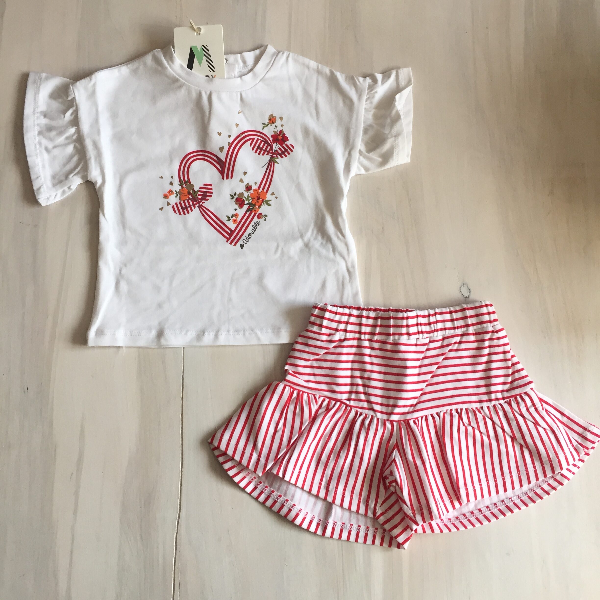 completino-estivo-maglietta-pantaloncino-gonna-economico-adorable-melby-bianco-rosso-cuore